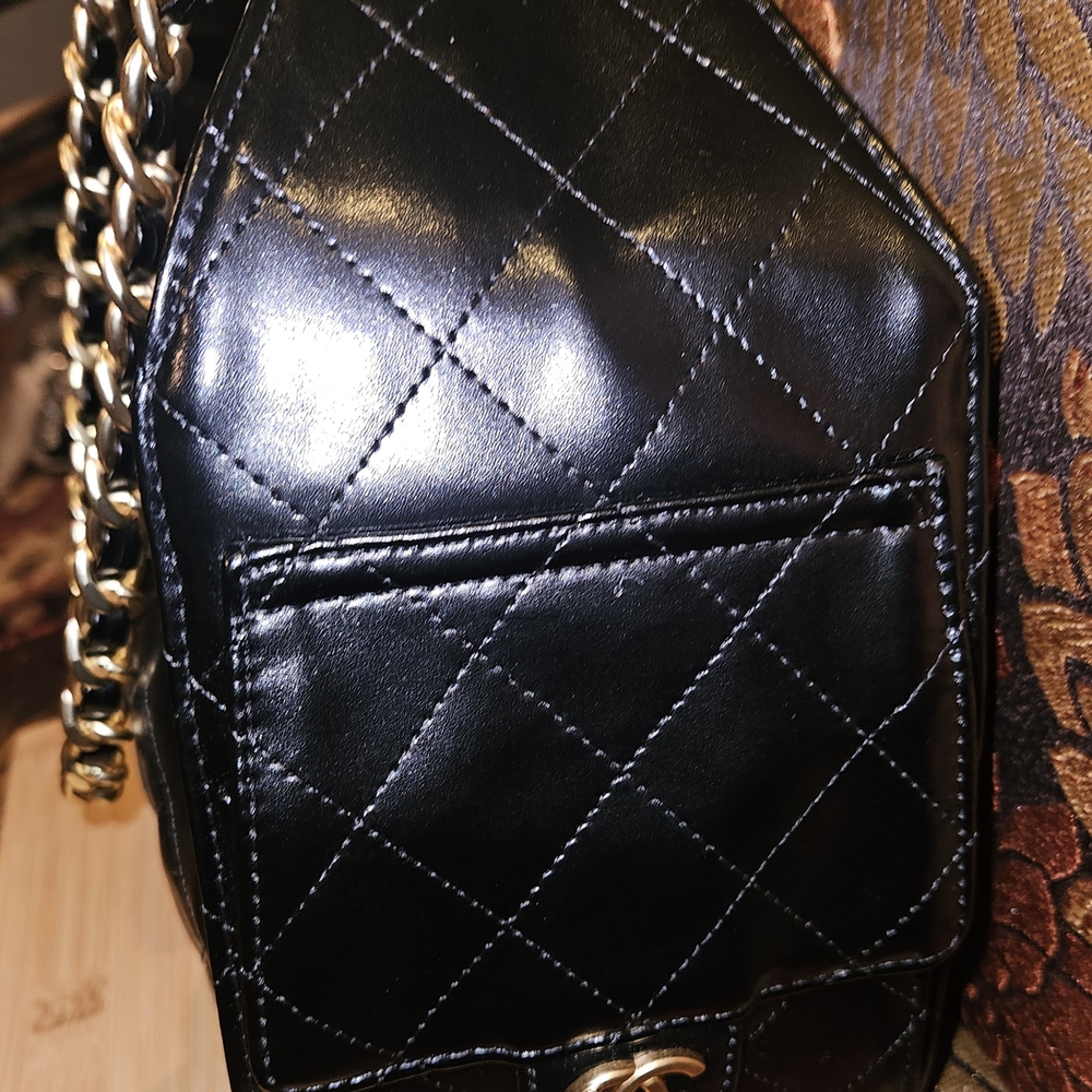 Black Quilted Shoulder Bag with Gold Chain Detail - Picture 5 of 10